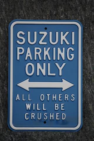 nur für Suzuki Motorräder Parkplatz